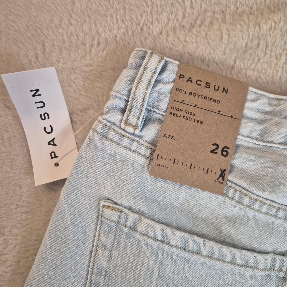 NWT PacSun 90s Boyfriend Light Blue Distressed Jeans Size 26 - Picture 11 of 14
